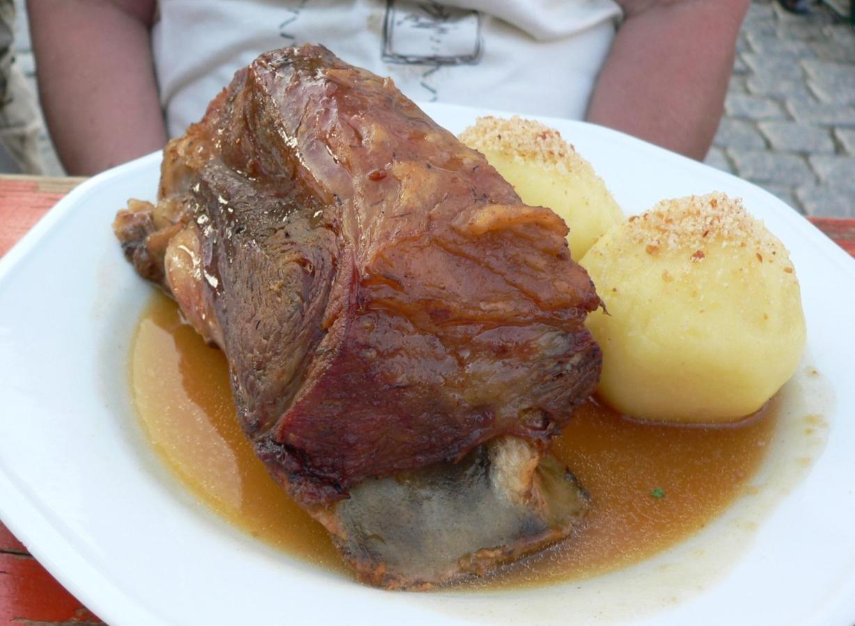 Gasthaus Dollinger دينكلسبهل المظهر الخارجي الصورة